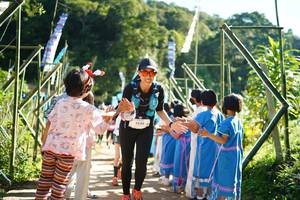 BIB: 1546
                            <button type="button" onclick="openModal(19047931)" class="btn btn-primary btn-sm float-right btn-popup" data-toggle="modal" data-target=".modal-high-quality">
                        <i class="fas fa-shopping-cart"></i> Add to Cart
                    </button>
                                            <button type="button" onclick="isThisMe(19047931, true)" class="btn btn-success btn-sm float-right btn-popup btn-isme hidden" data-toggle="tooltip" data-placement="bottom" title="นี่คือรูปของคุณใช่ไหม คลิกที่นี่เพื่อเอาเข้าอัลบั้ม">
                        <i class="fas fa-plus"></i> Add to album
                    </button>
                    <button type="button" onclick="isThisMe(19047931, false)" class="btn btn-warning btn-sm float-right btn-popup btn-isnotme hidden">
                        <i class="fas fa-ban"></i> Remove from album
                    </button>